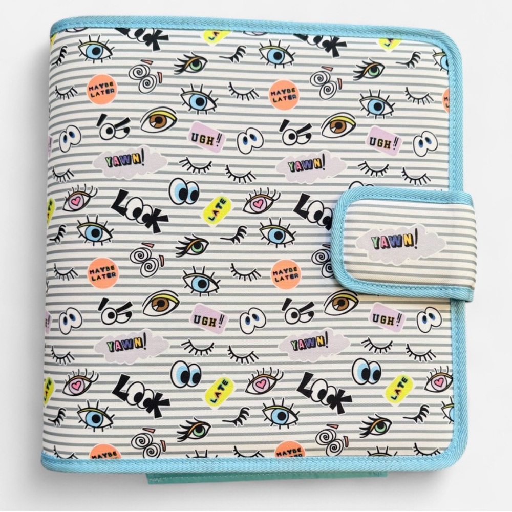 Staples 2” Binder W/ expandable file and zip mesh pocket for organization.